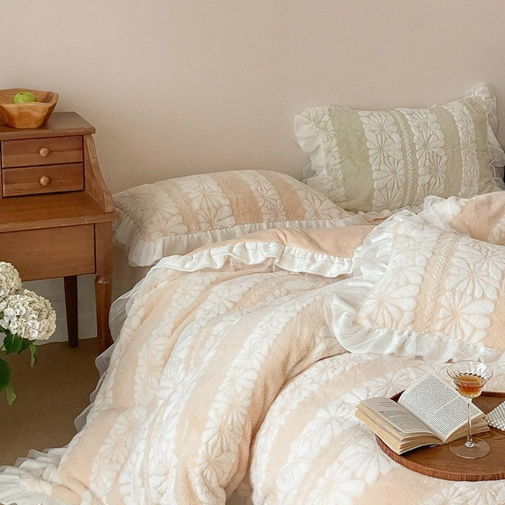 Miss Daisy Bedding Set