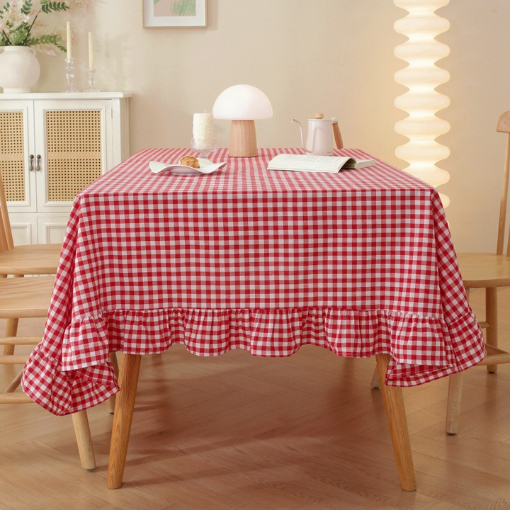 Dreamy Gingham Frill Tablecloth