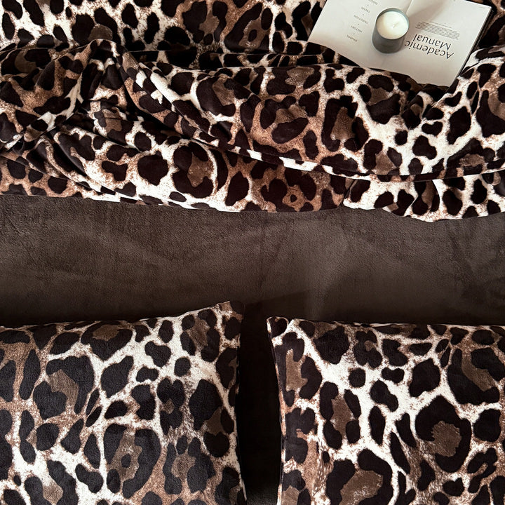 Wild Comfort Bedding Set