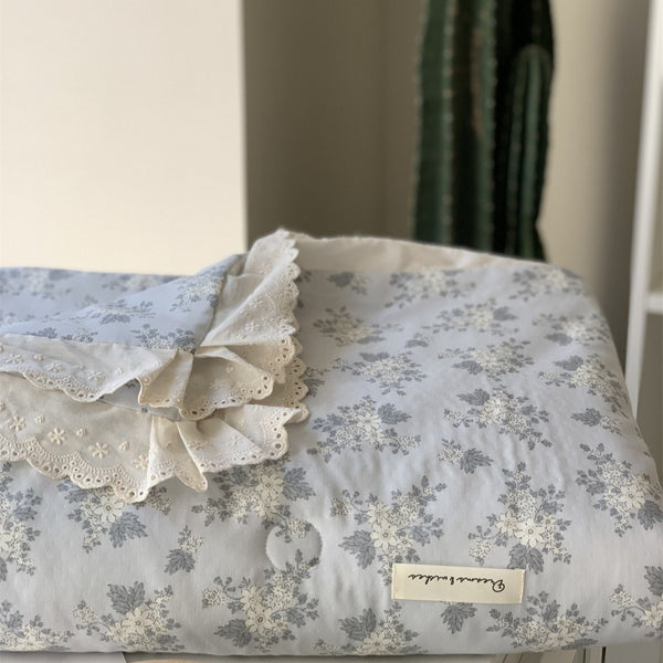 Blossom Secret Summer Quilted Blanket