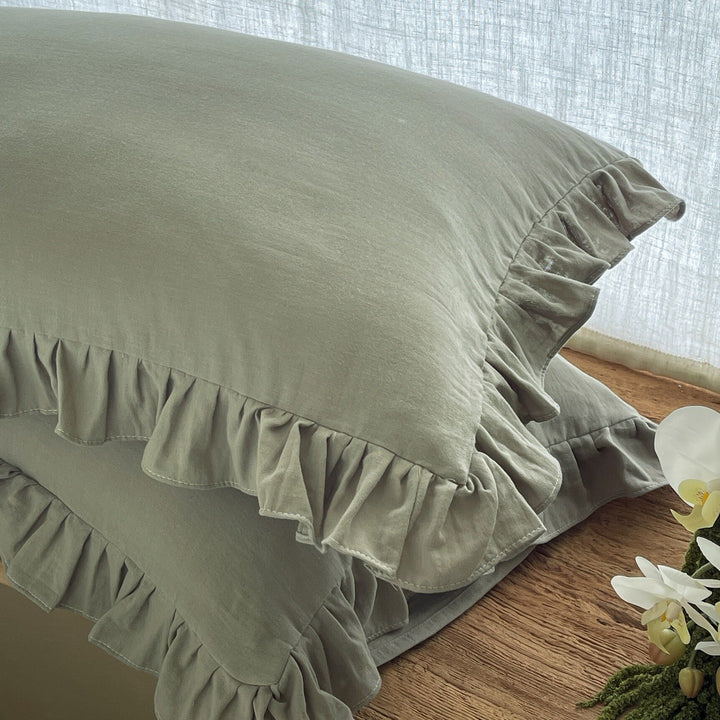 Ruffled Muslin Pillowcase Set