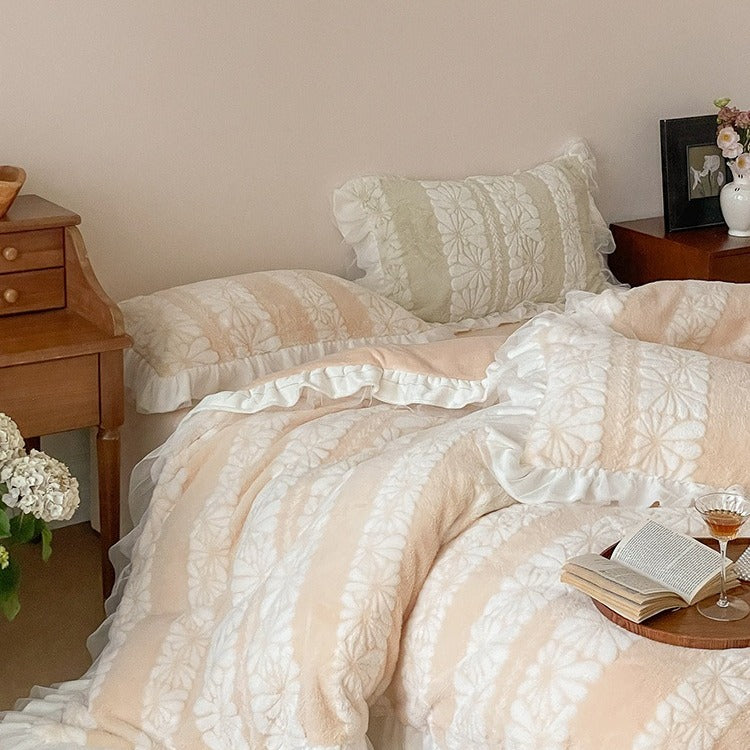 Miss Daisy Bedding Set