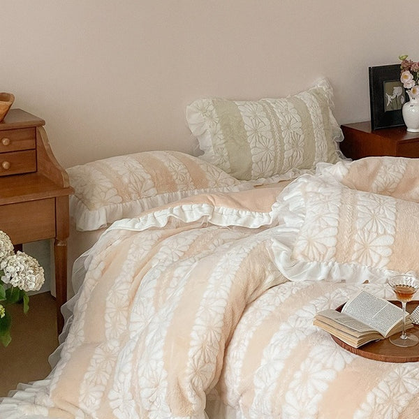 Miss Daisy Bedding Set