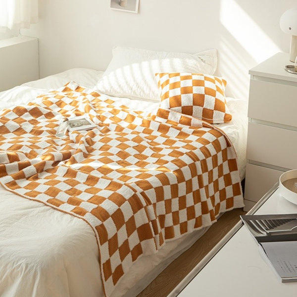 Checker Tumble Throw
