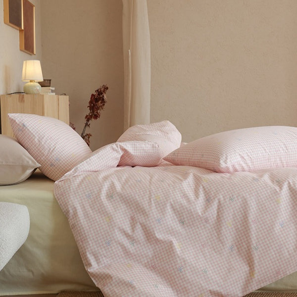 Pink Checker Bow Bedding Set
