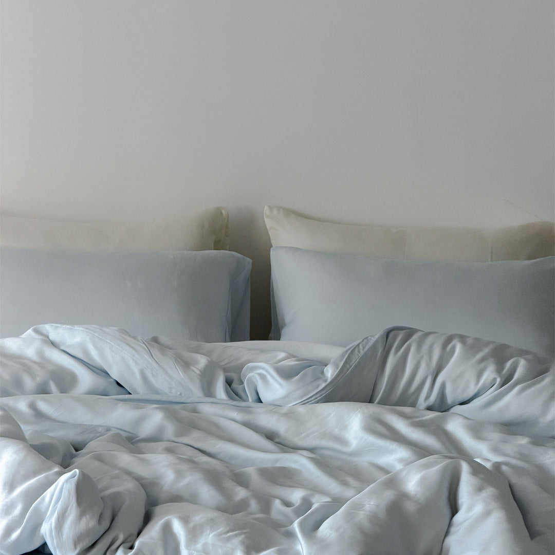 Ruffle Skirt Silky Bedding Set