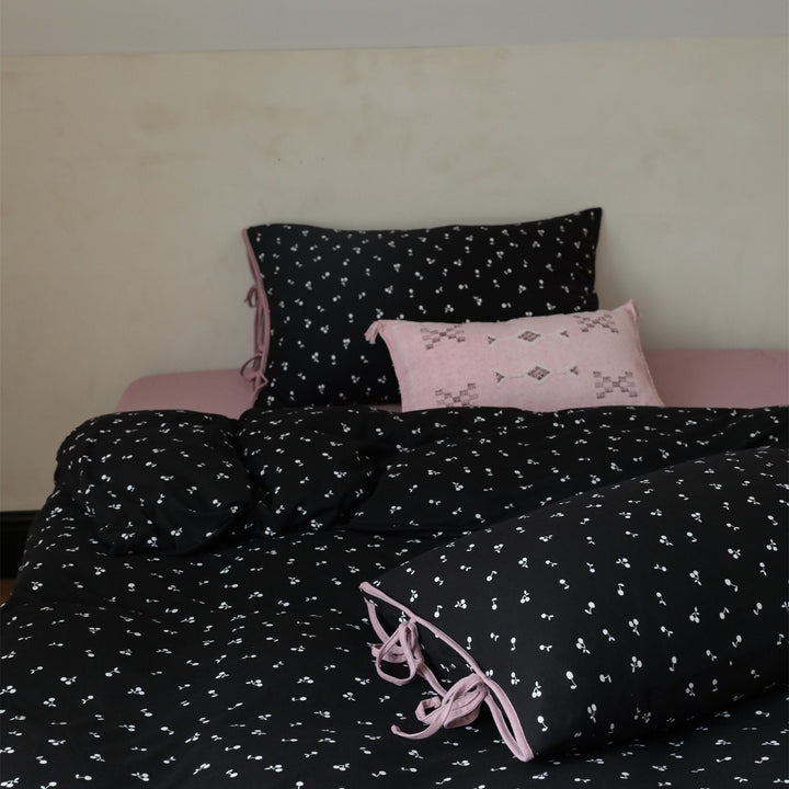Cherry Ribbon Bedding Set