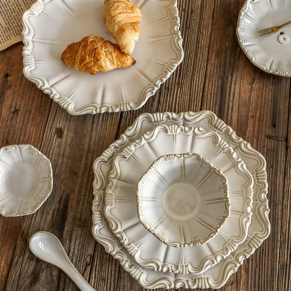Ivory Scallop Antique Dinnerware