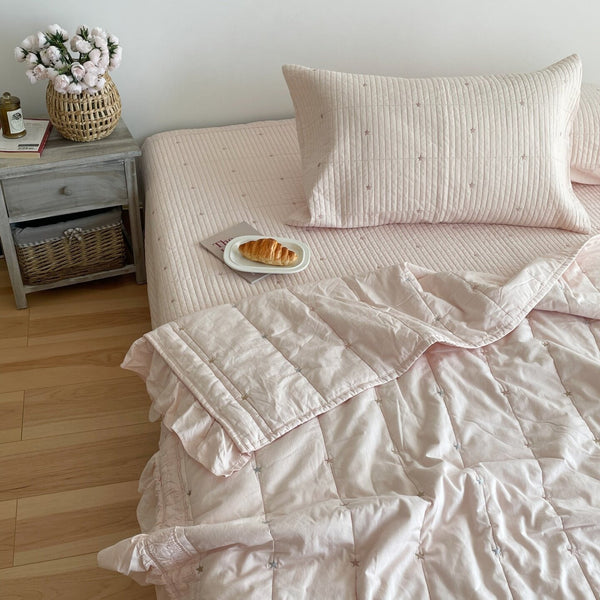 Twinkle Star Summer Quilted Blanket