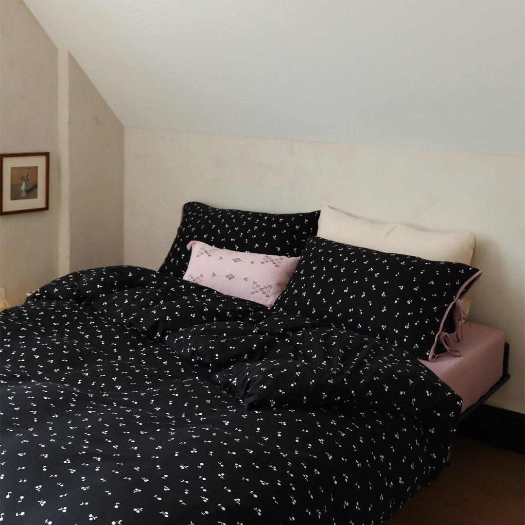 Cherry Ribbon Bedding Set