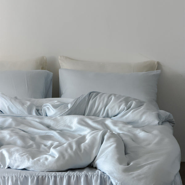 Ruffle Skirt Silky Bedding Set