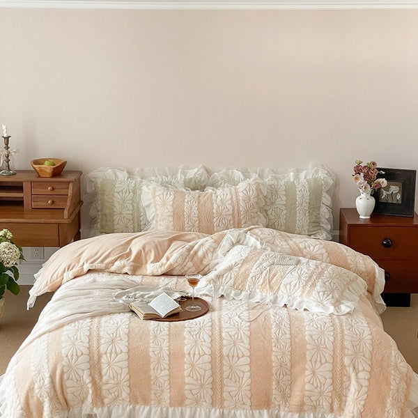 Miss Daisy Bedding Set