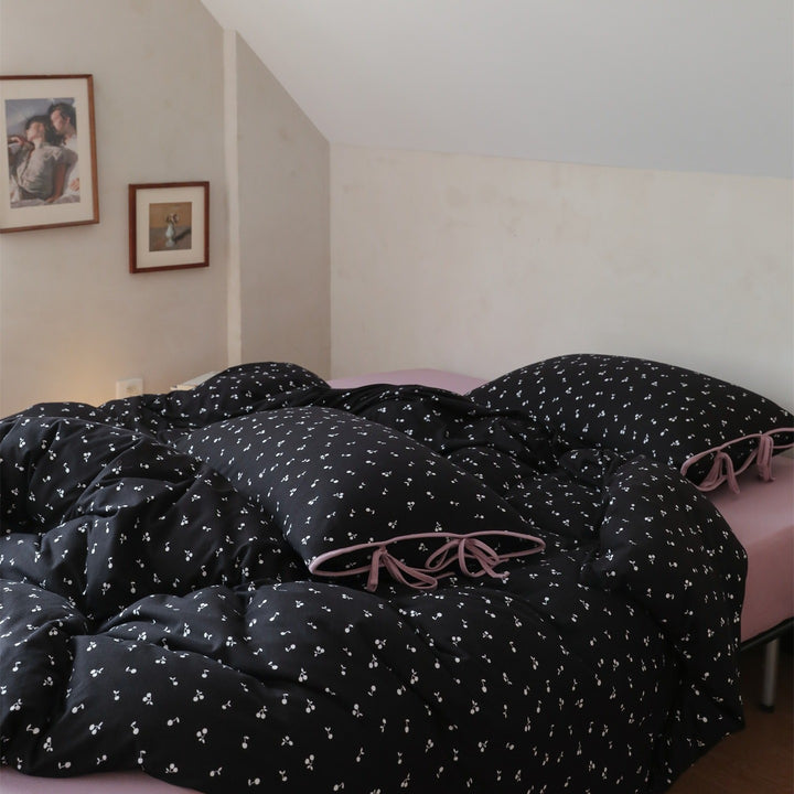 Cherry Ribbon Bedding Set