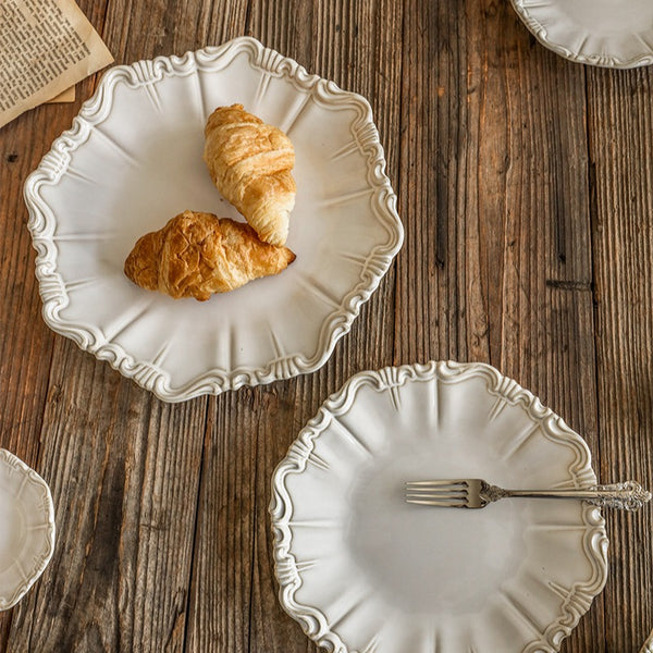 Ivory Scallop Antique Dinnerware