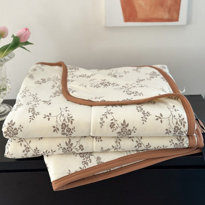 Autumn Foliage Summer Quilted Blanket!