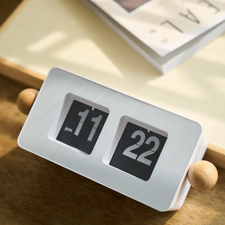 Funky Docky Desk Clock