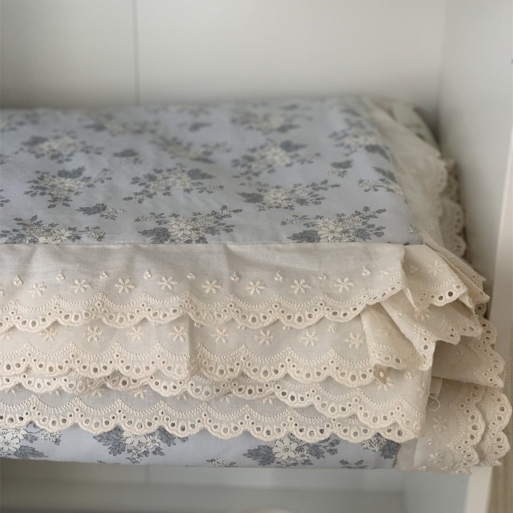 Blossom Secret Summer Quilted Blanket