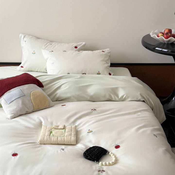 Tiny Dream Bedding Set