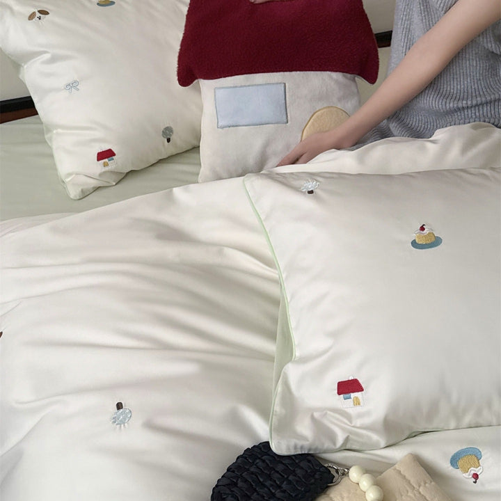 Tiny Dream Bedding Set