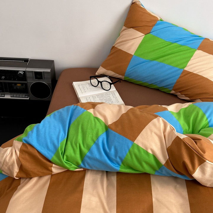 Funky Checkered Bedding Set Collection