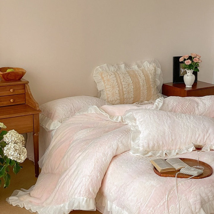 Miss Daisy Bedding Set