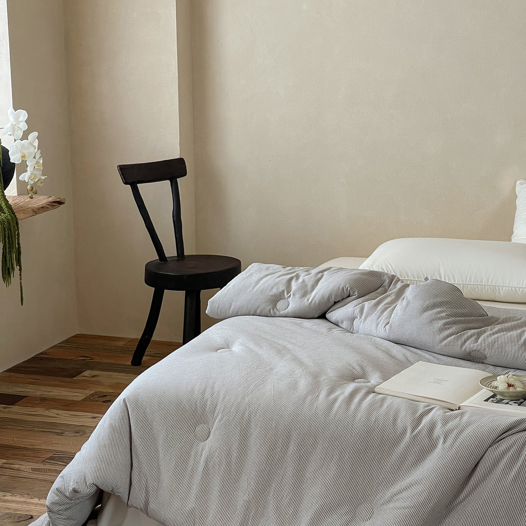 Minimalist Stripe Summer Quilted Blanket