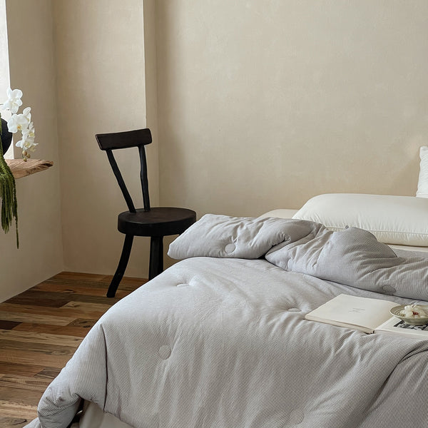 Minimalist Stripe Summer Quilted Blanket