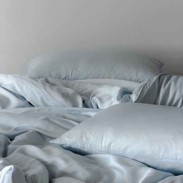 Ruffle Skirt Silky Bedding Set