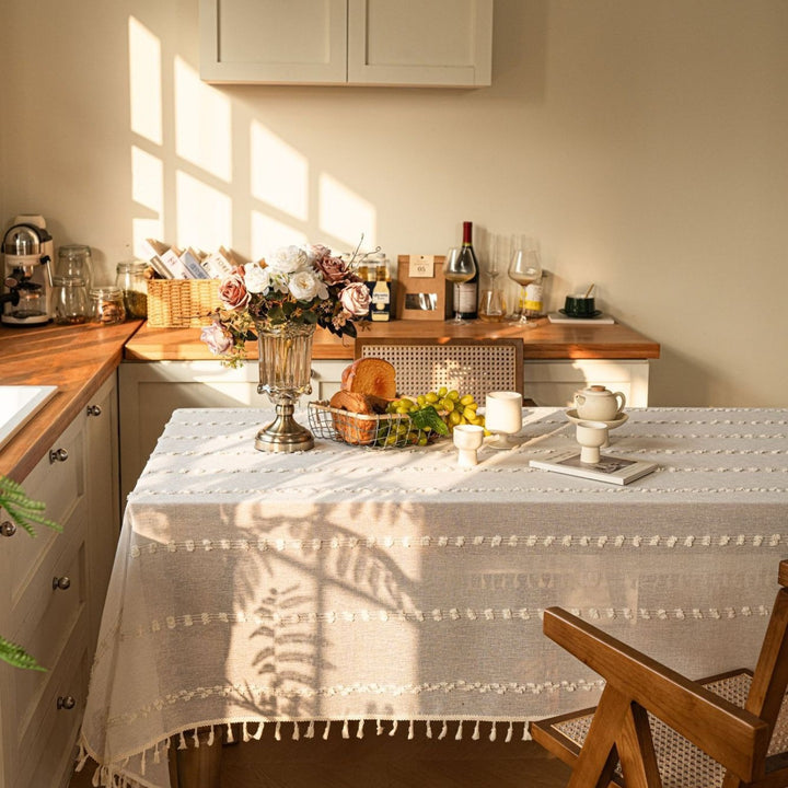 Farmhouse Pom Pom Tassel Tablecloth