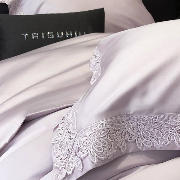 Alice Dream Bedding Set