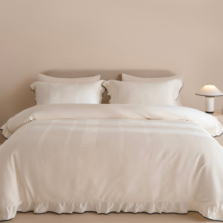 Royal Scalloped Bedding Set