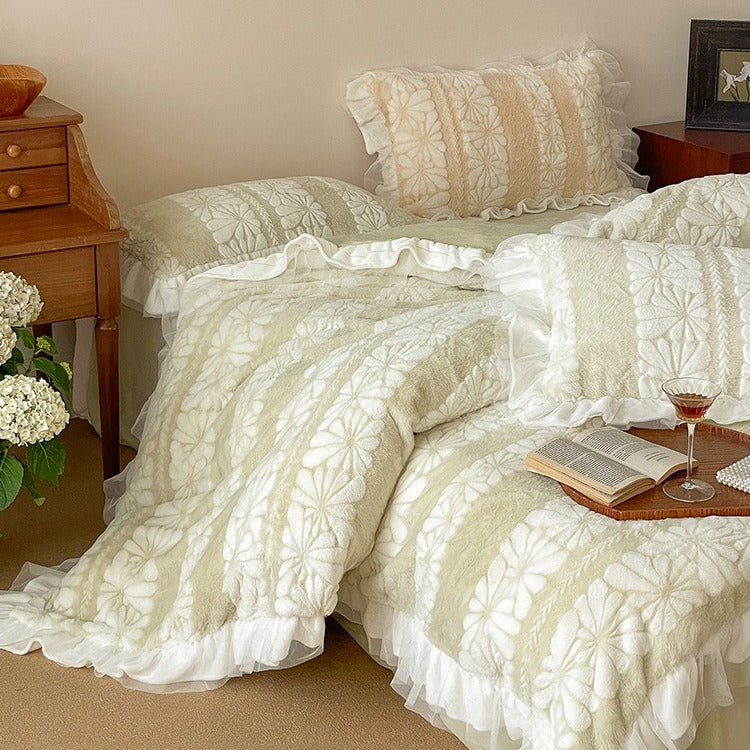 Miss Daisy Bedding Set