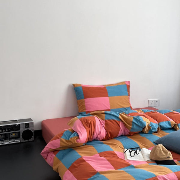 Funky Checkered Bedding Set
