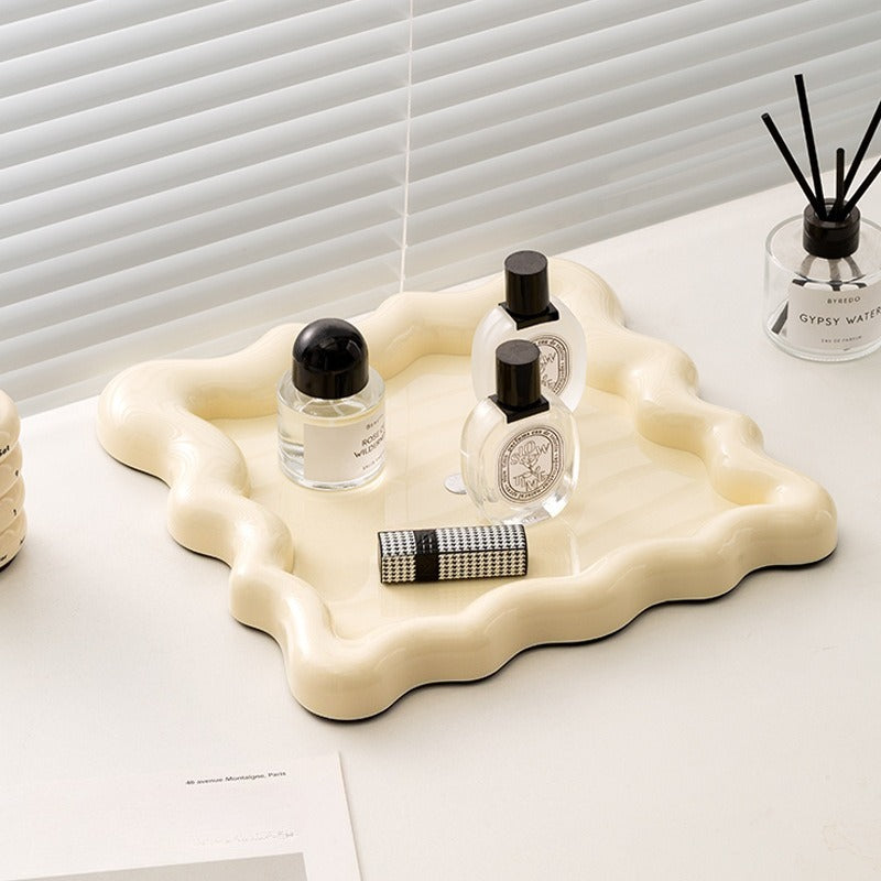 Wavy Edge Tray
