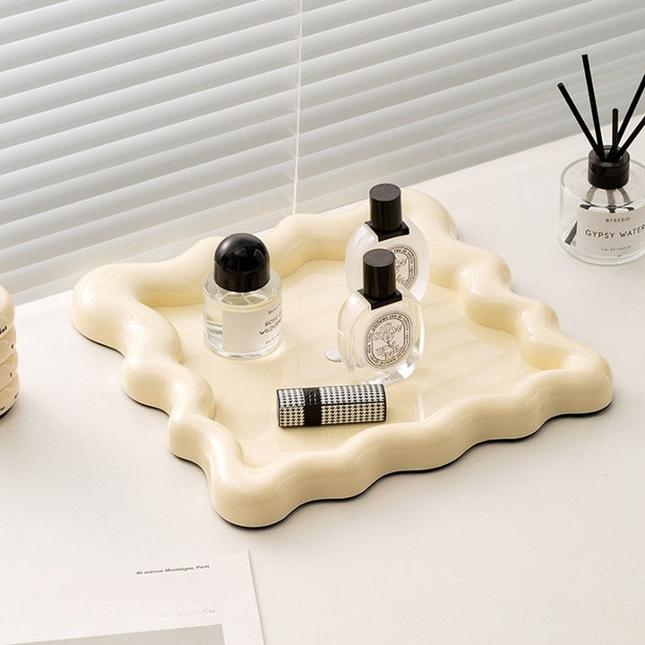 Wavy Edge Tray