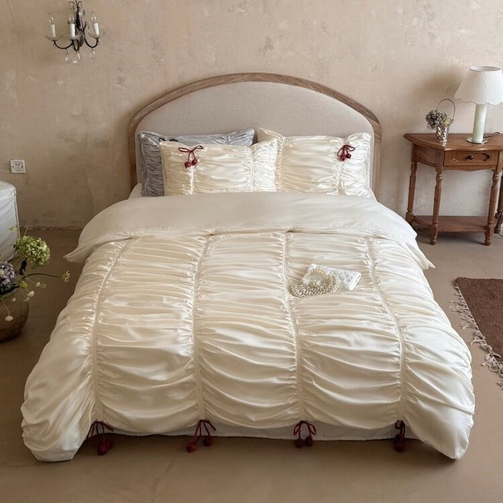 Fragrant Satin Bow Bedding Set