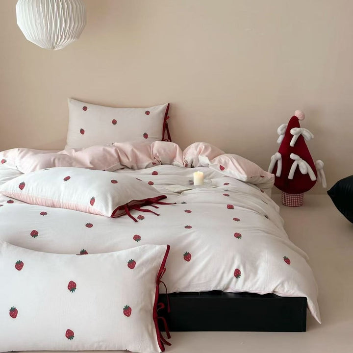 Strawberry Marshmallow Bedding Set