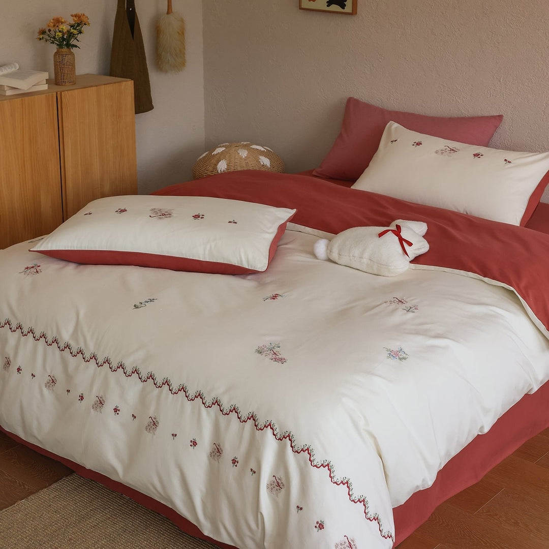 Raspberry Bloom Bedding Set