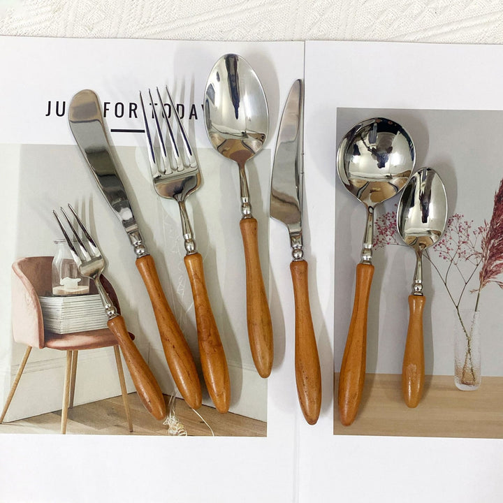 Retro Timber Cutlery