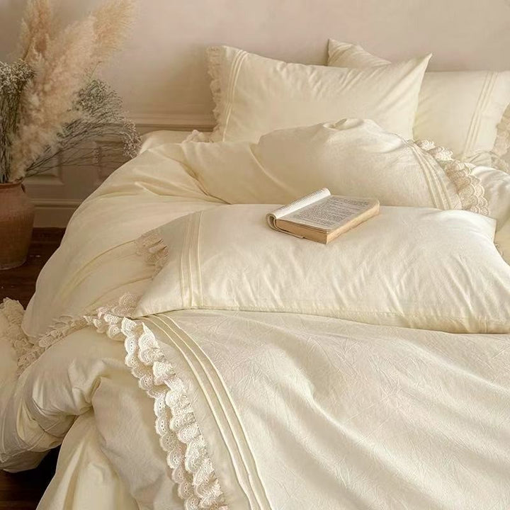 Cream Lace Siesta Bedding Set