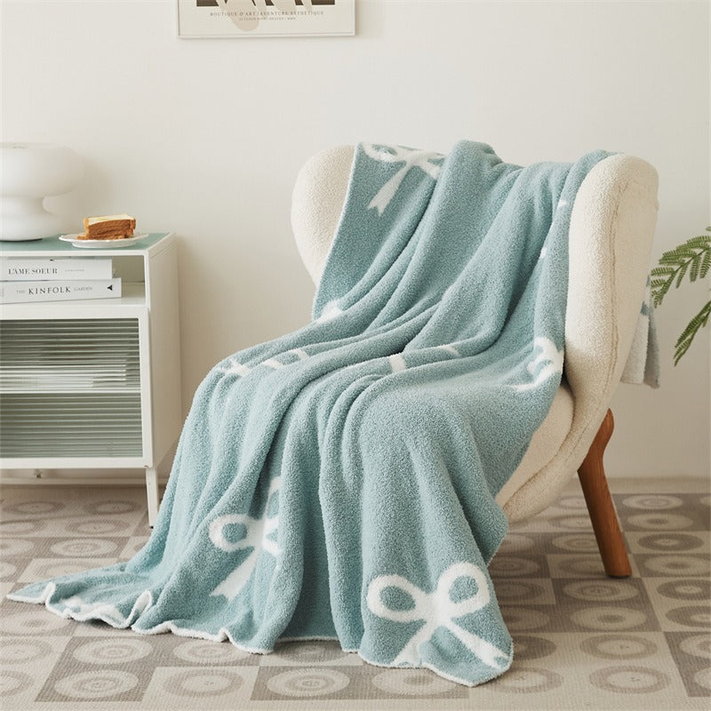 Bow Present Blanket Collection