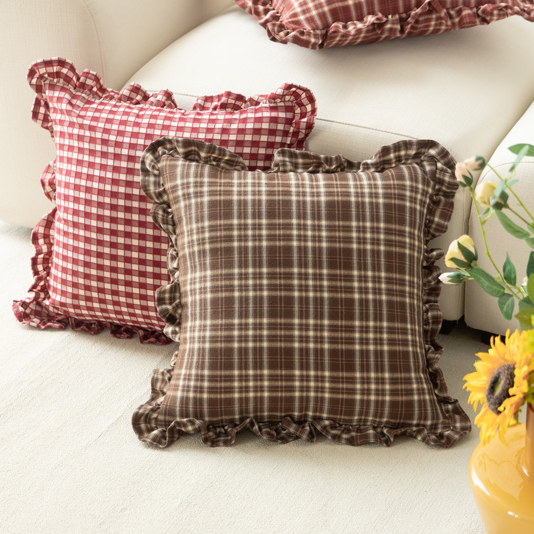 Retro Line Ruffle Cushion