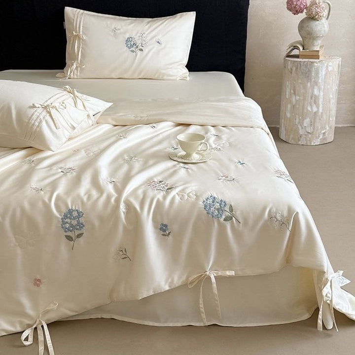 Hydrangea Whisper Summer Quilted Blanket