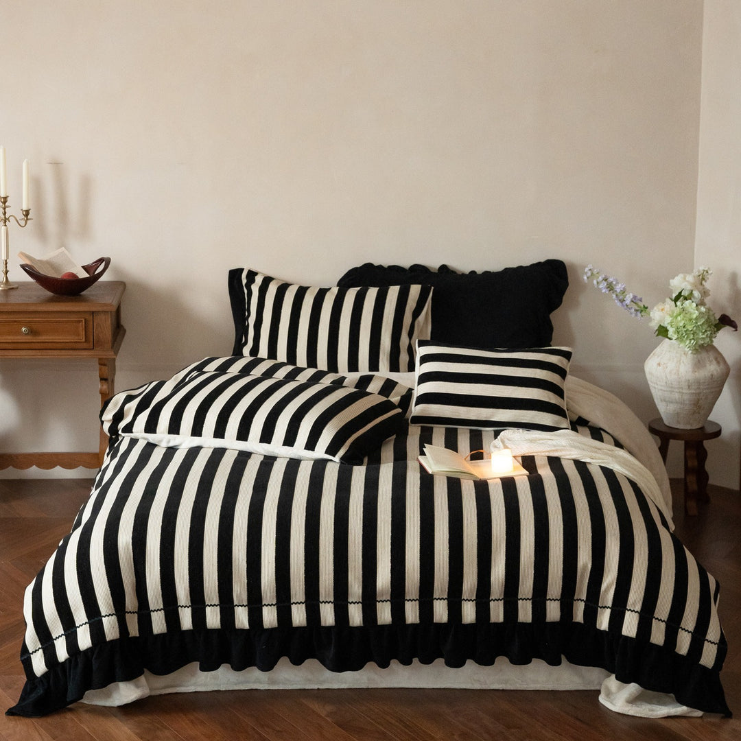 Warm Stripe Plus Bedding Set