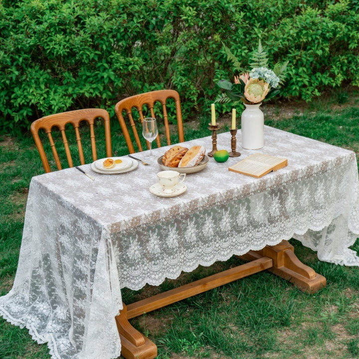 French Banquet Lace Tablecloth