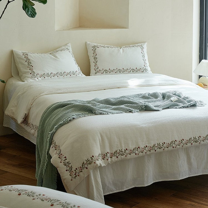 Floral Frame Bedding Set
