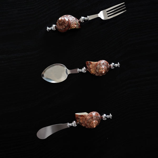 Patterned Conch Cutlery Collection