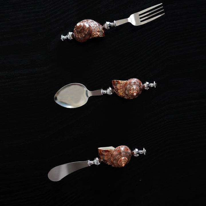 Patterned Conch Cutlery Collection