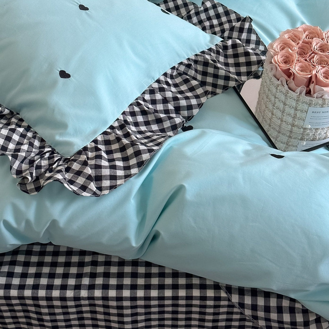 Ebony Heart and Ribbon Bedding Set