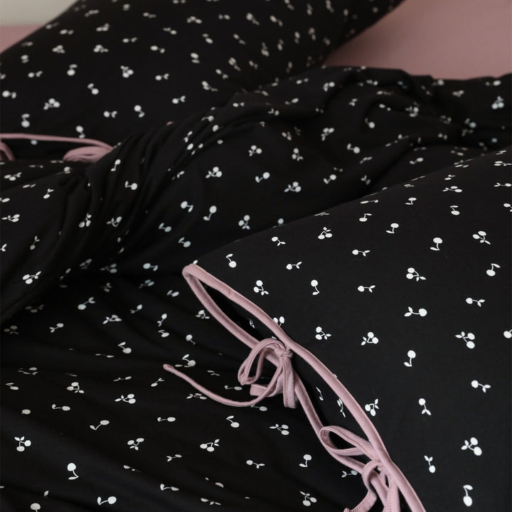 Cherry Ribbon Bedding Set